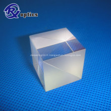 Polarisation du cube de séparateur de faisceau